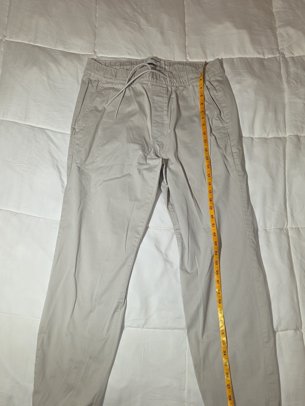 Hollister Men's Drawstring Chinos in Light Gray